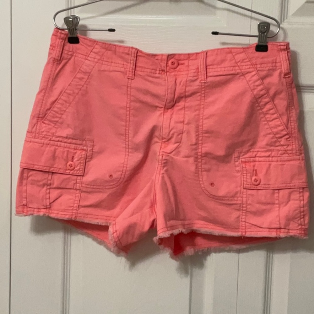American Eagle Outfitters Coral Cargo Shorts, Size 12